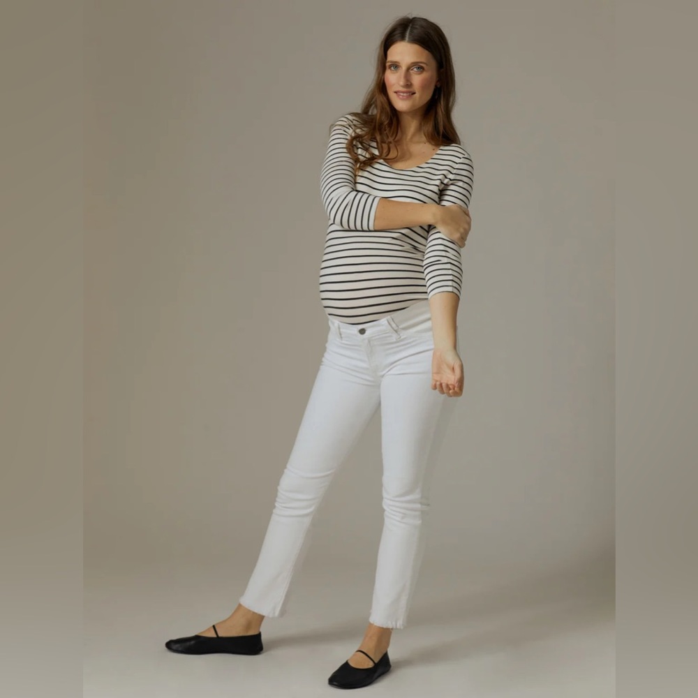 A pea in the pod maternity tshirt